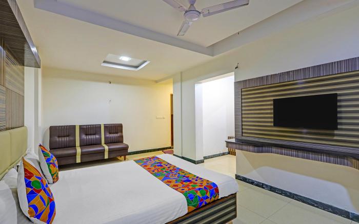 FabHotel Yagna Residency