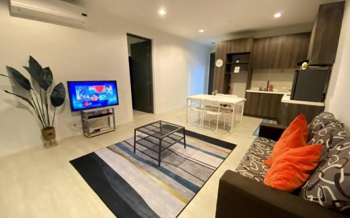 Modern Condo at One City USJ 25