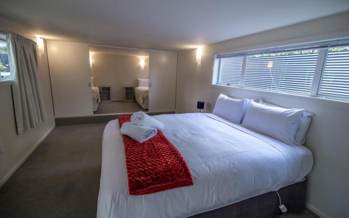 Te Anau Lakefront Bed and Breakfast