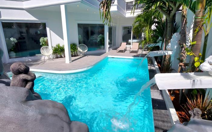 LUMALAND Luxury Pool Villa Pattaya Walking Street