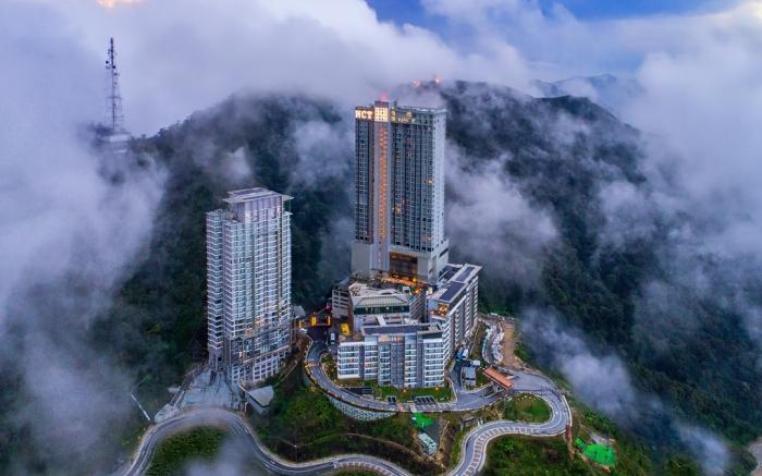 Highland Breeze Hotel