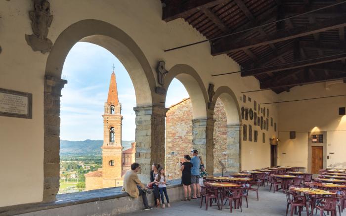 Farmhouse in Bucine with pool