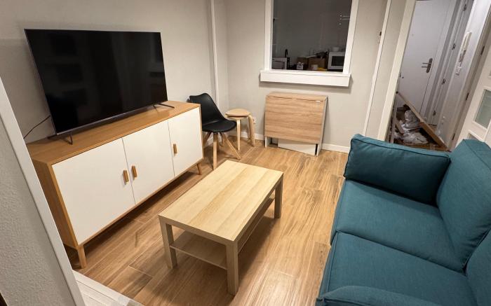 Aeropuerto Plenilunio Suites Blue by beBalmy