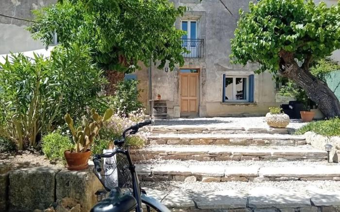 Gîte Plaissan-Chez Laure&Marc 