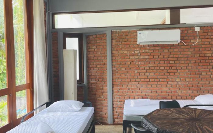 Ko Lake Pool Suites - Lakeside family or groups