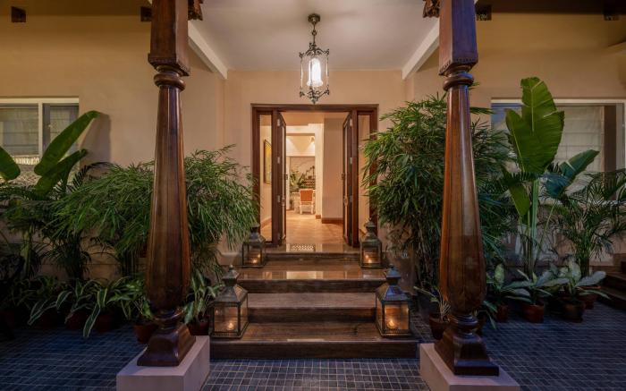 juSTa Luxe - Kashi, Parampara