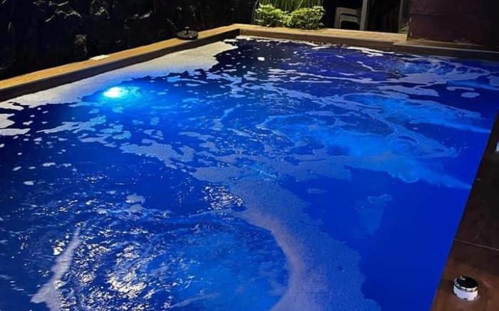 Tagaytay getaway with dipping pool