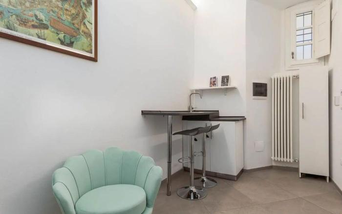 [DUOMO] Elegant three-bedroom apartment