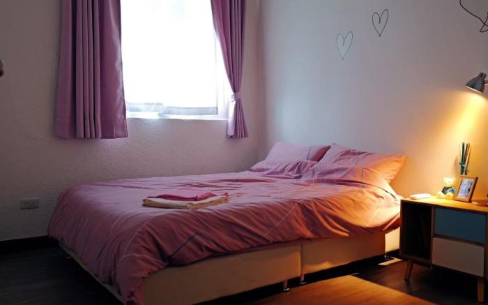 Spacious cozy2bdrm, fast WIFI,2stop to airportline