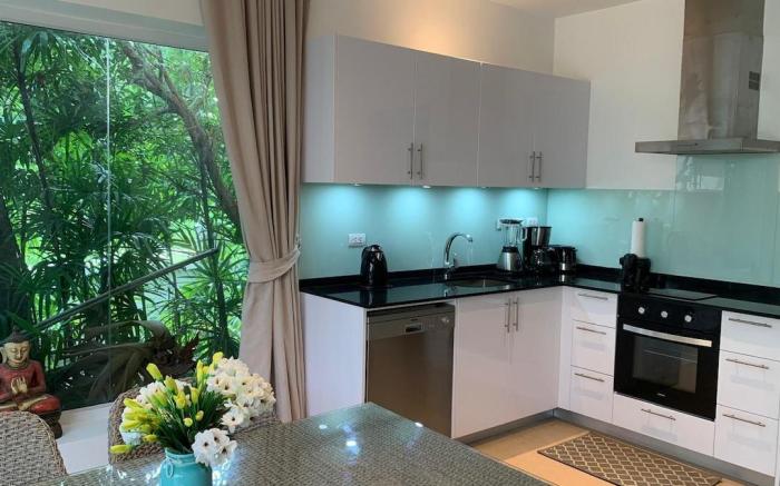 Apartment 2BR with pool access beachfront-Selina