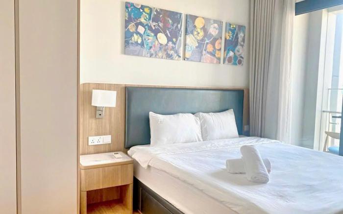 Capital Zenity's ApartmeLuxury Central City - Gym & Pool Access