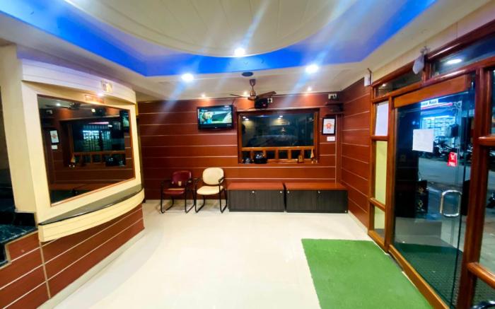 Mayur Paradise, Bangalore