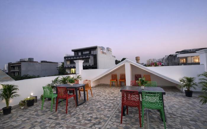 FabHotel Royal Spark Inn