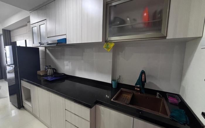 Top Floor Room in Pollux, City Center Near Ferry