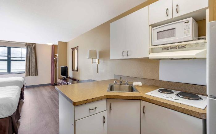 Suburban Studios Exton - Philadelphia Great Valley