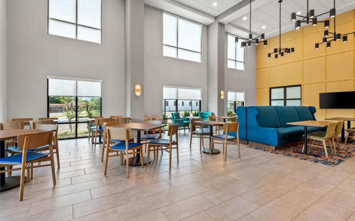 Hampton Inn & Suites Intercourse