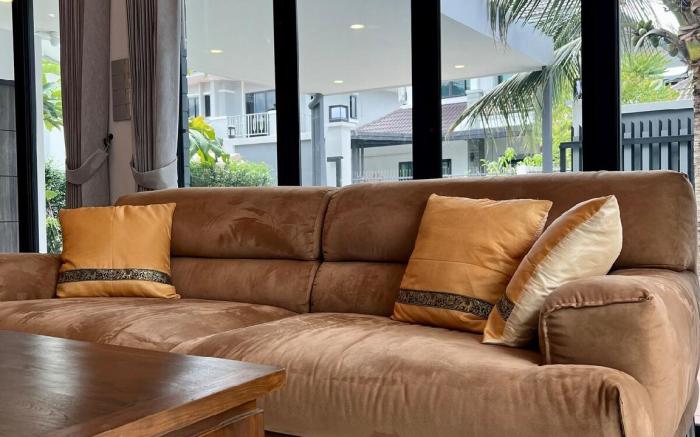 Blue Sky Private Pool Villa-Poolside Near Airport