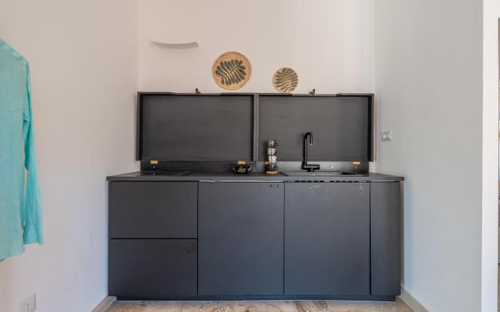 Molo Angioino Suites: ampio alloggio con terrazzo