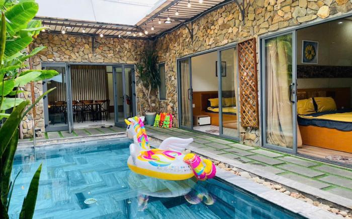 Hometown Bamboo Villa Da Nang - 300m to the beach