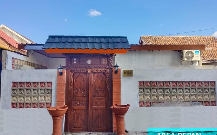 UNIHOMESTAY