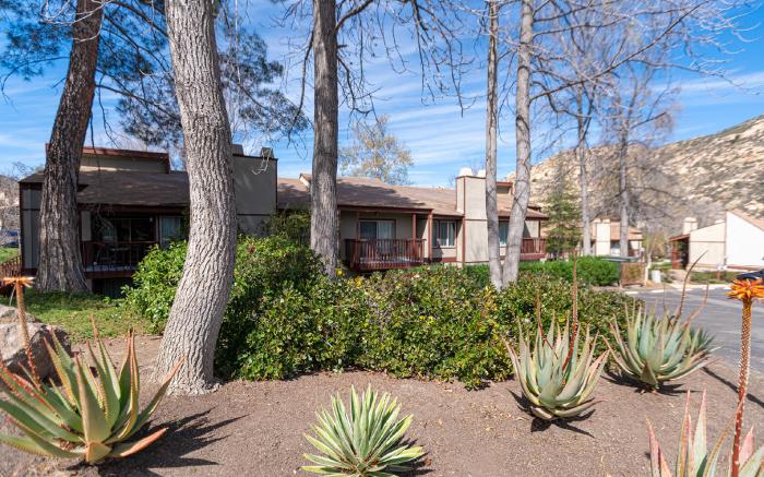 San Diego Country Estates Hotel
