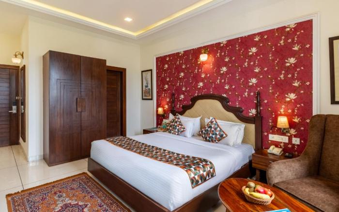 The Colonial - A Lake View Hotel in Udaipur