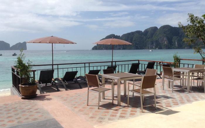 Phi Phi Long Beach Resort and Villa