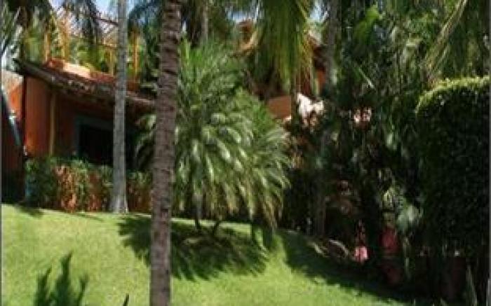 Las Alamandas