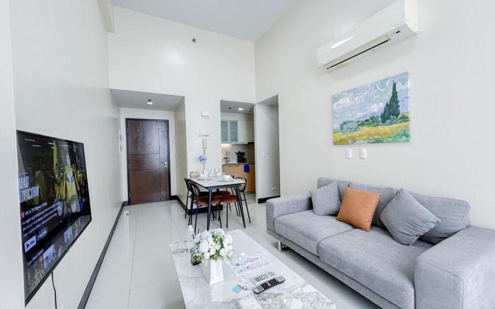 High Ceiling 1BR OPR #7