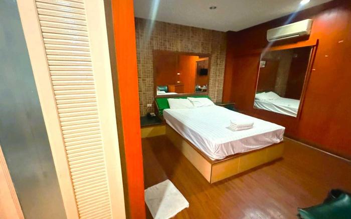 OYO 75583 Fut Fit Fo Fai Inn Hotel