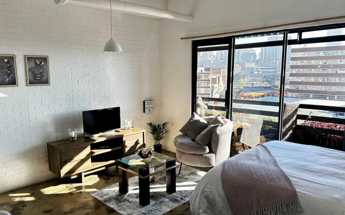 Urban luxe -city view