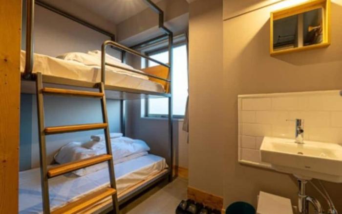 Livemax Hostels Kyoto Ekimae 