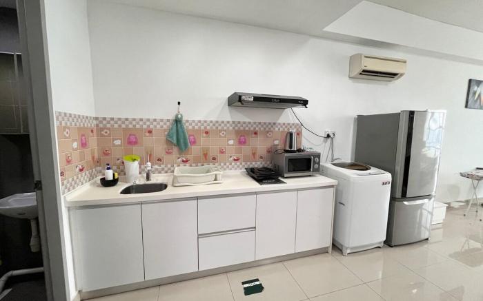 Studio #26 2min from LRT @ SS15 Courtyard (2-3PAX)