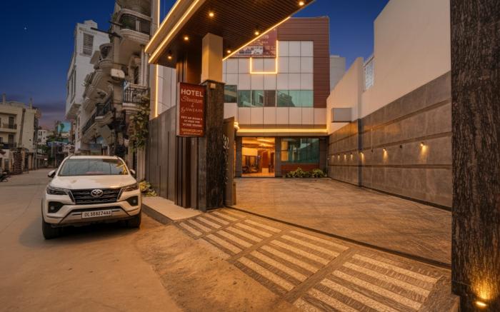 Hotel Shagun & Banquets - Budget Hotel in Rohini, Couple Friendly Stay, Banquet Facilities 