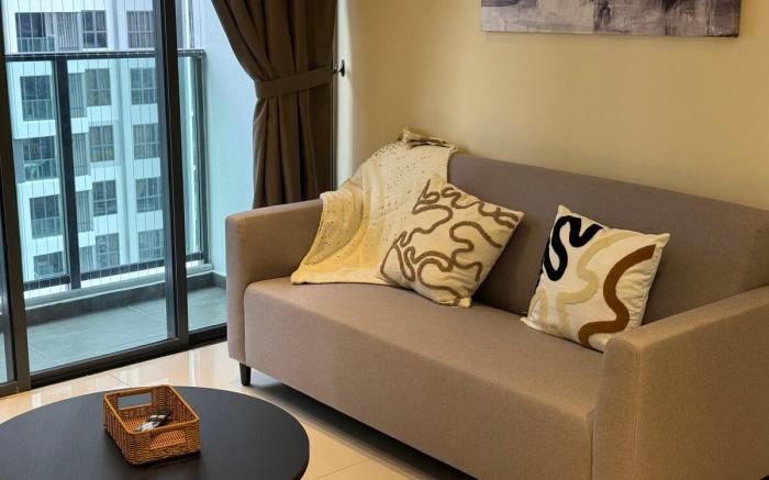 3BR Puchong | Suria | Netflix  | IOI | Coway W/F