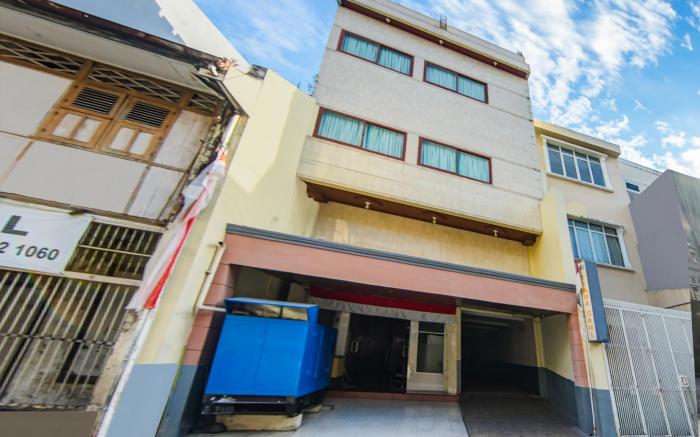 OYO 94786 Hotel Tiara Sari