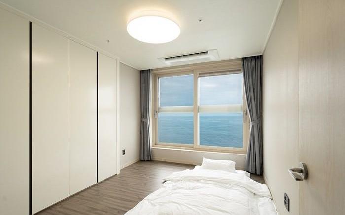 Cstay Residence