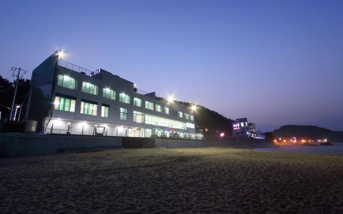 Yeongdeok Pine Beach Pension
