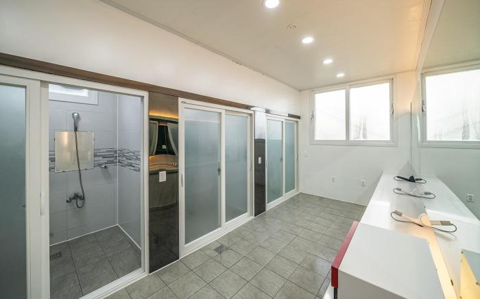 Jecheon Water Park Camping Land