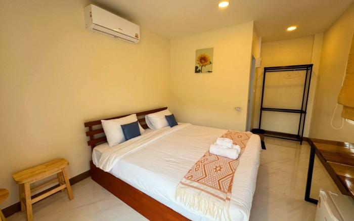 นกขมิ้นรีสอร์ท บ้านไร่ อุทัยธานี