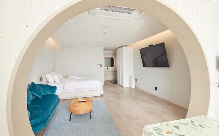 Yeosu Haemirion Resort Pension