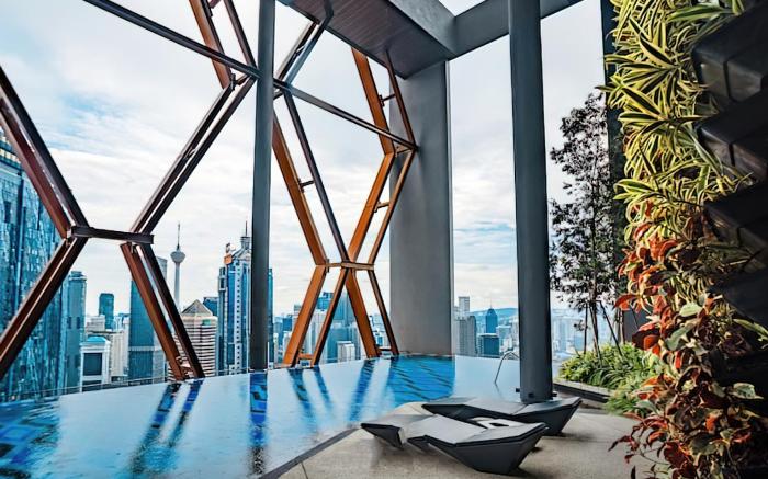 Scarletz Suites KLCC by Emily in Town