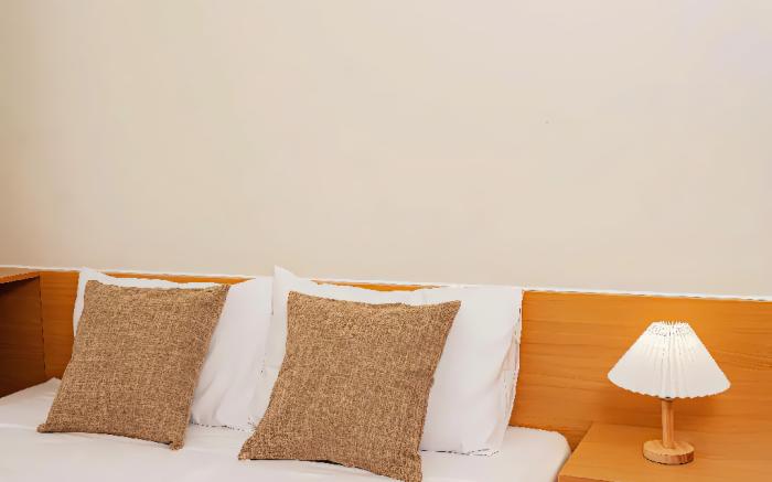 Modern Apartment - Garden Gate