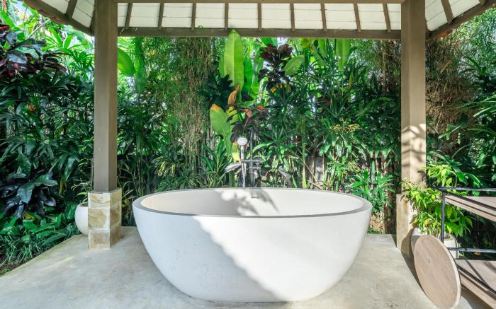 Nyaman3 -Romance, Relaxation, and a Pool All toYou