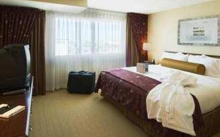 Hilton Winnipeg Airport Suites