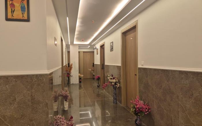 Hotel Empire Suites Near Delhi Airport