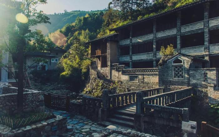 Tsingpu Tulou Retreat