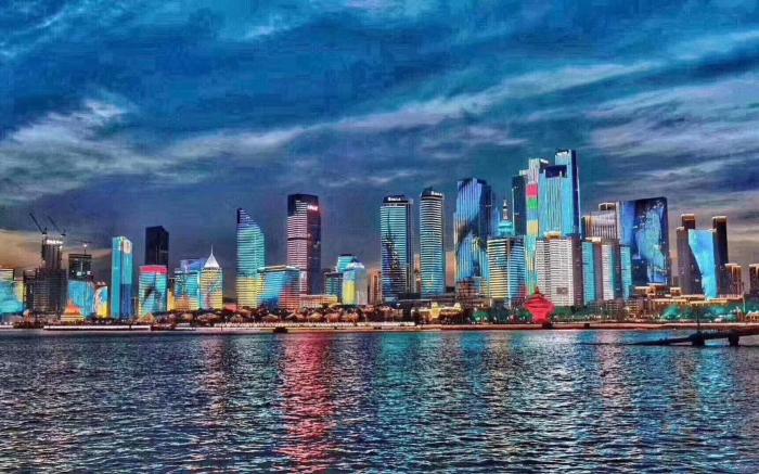 Qingdao Elegant Central Apartment