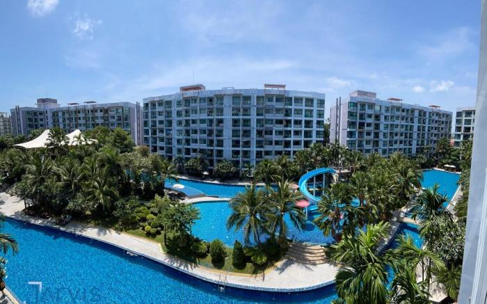 Dusit Grand Park - Modern Studio Pool View