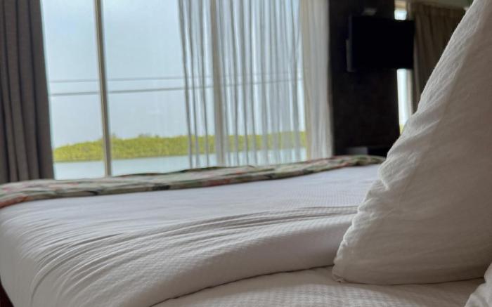 Nadhi Mane River-front Beach Stay